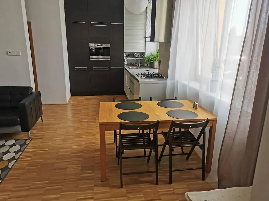 Apartment Like At Home Brno - Cely Byt Komarov